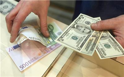 قیمت دلار و یورو امروز پنجشنبه 7 آذر 98/ افزایش نرخ دلار در صرافی های بانکی