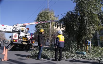 59 اکیپ عملیاتی در سراسر استان ، اقدام فراگیر تعمیرات و اصلاح شبکه ها در یزد