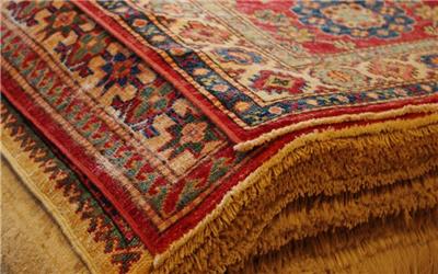 یکی از معروف ترین نقوش فرش ایران نقش هراتی که ریشه های تاریخ ایران دارد