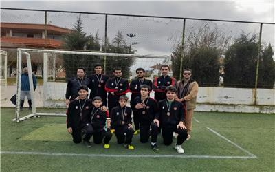 تیم فوتبال جوانان نابینایان استان یزد درمسابقات قهرمانی کشور با 3 امتیاز و کسب رتبه سوم به کار خود پایان داد